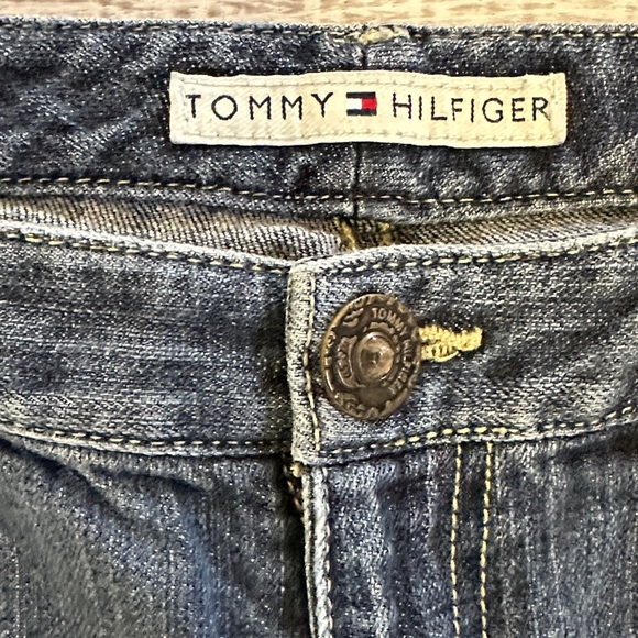 Vintage Tommy Hilfiger Dark Blue Cropped Jeans - Picture 2 of 10